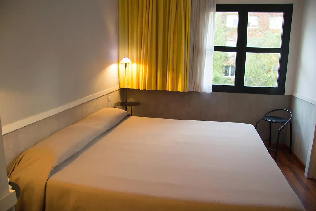 Apartment Apartamentos Descartes Barcelona