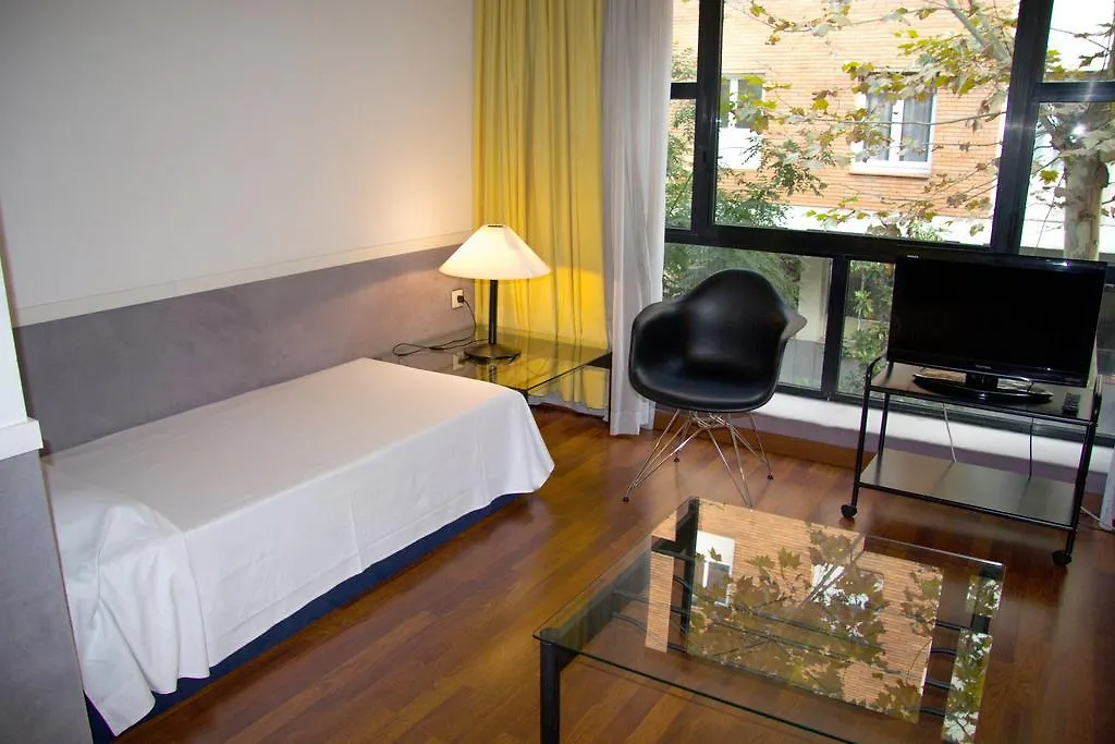 Apartamentos Descartes Barcelona Spain