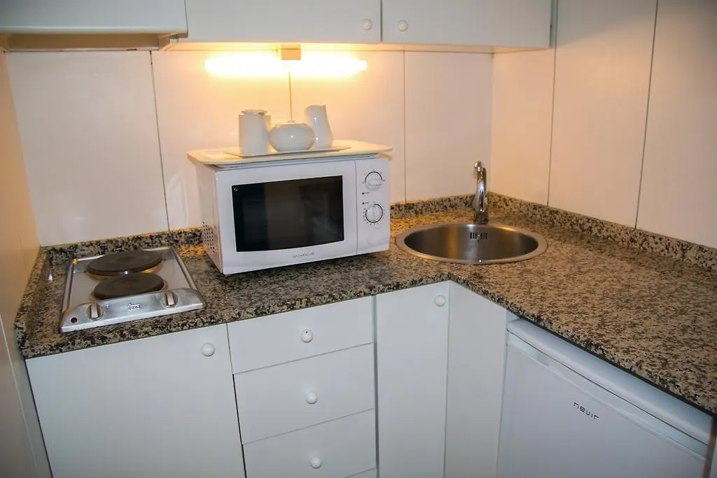 Apartamentos Descartes Barcelona