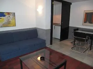 Apartamentos Descartes Barcelona