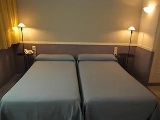 Apartamentos Descartes Barcelona Spain