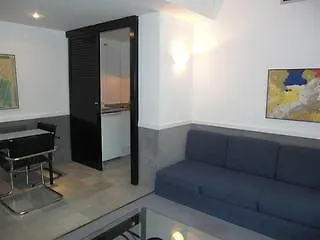Apartamentos Descartes Barcelona 0*,  Spain