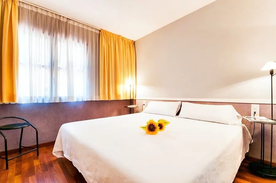 Apartment Apartamentos Descartes Barcelona