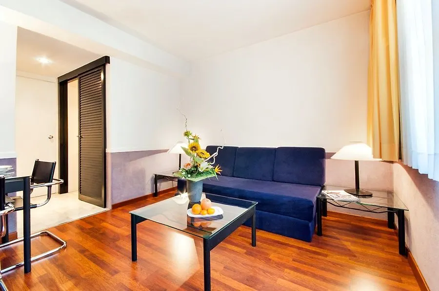 Apartamentos Descartes Barcelona Apartment